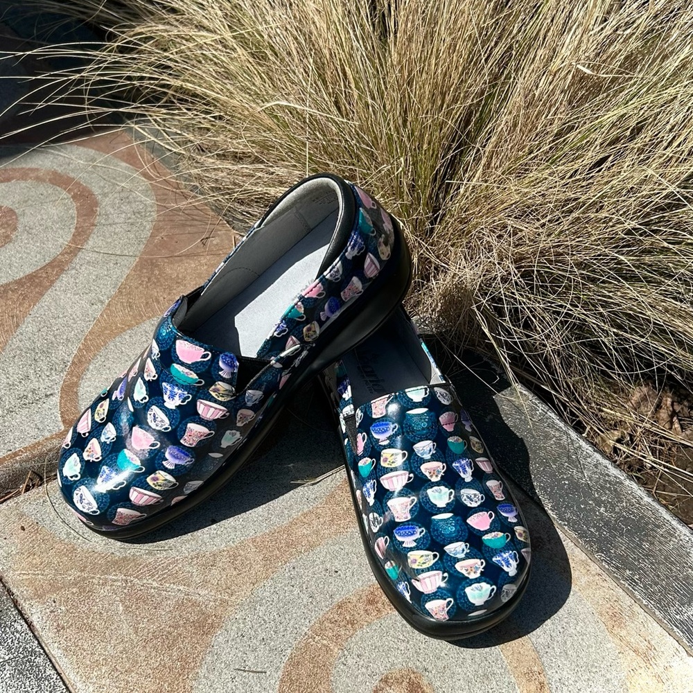 Algeria Keli Teacup Black clogs 39